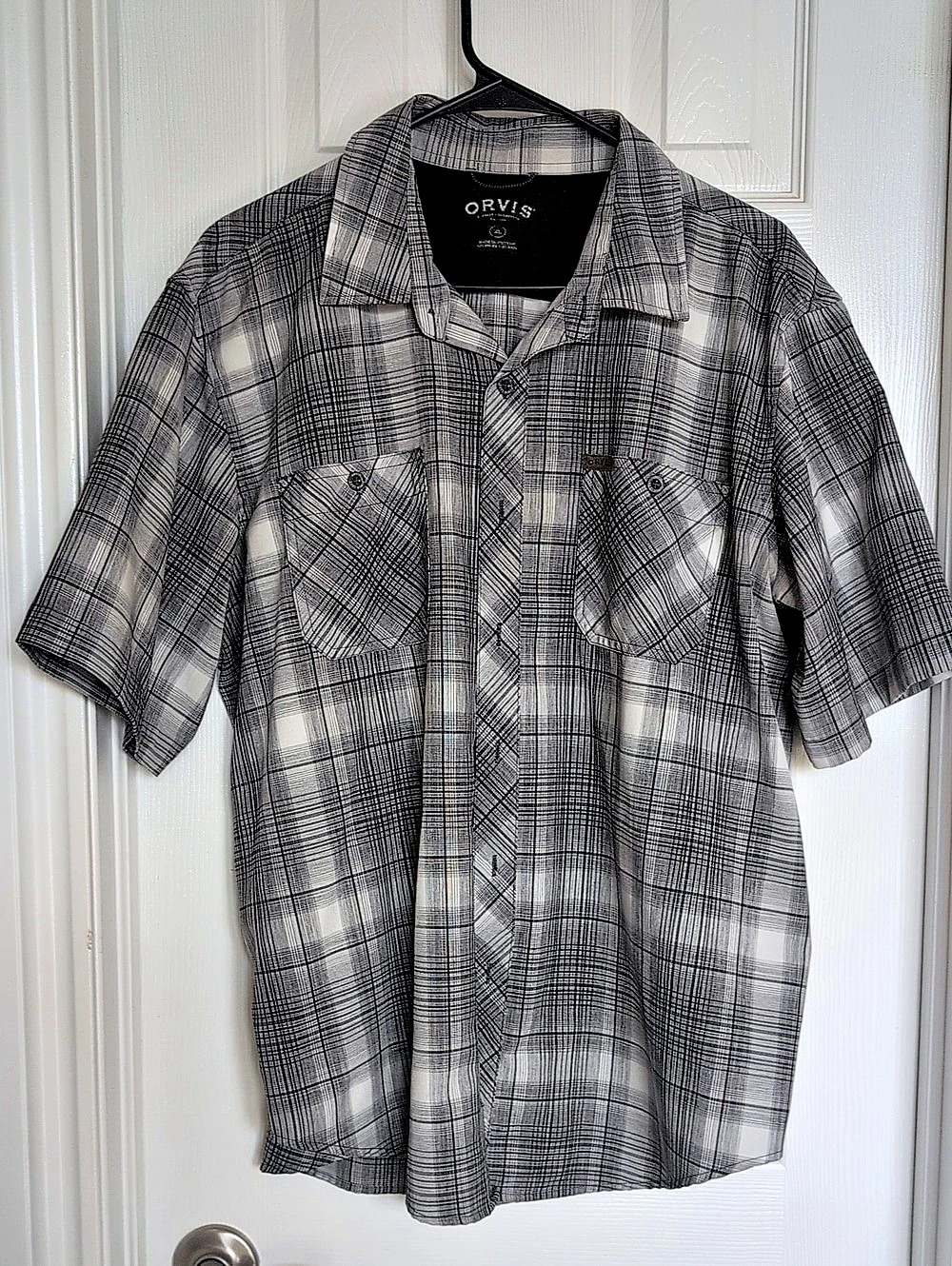 Orvis Moisture Wicking Gray Plaid Short Sleeve Shirt